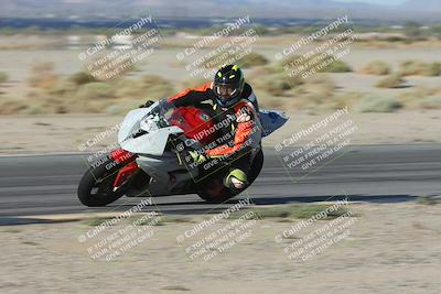 media/Sep-20-2025-Race Pace (Sat) [[d4e1b33f4d]]/Non Verified/Turn 4 Inside (8am)/